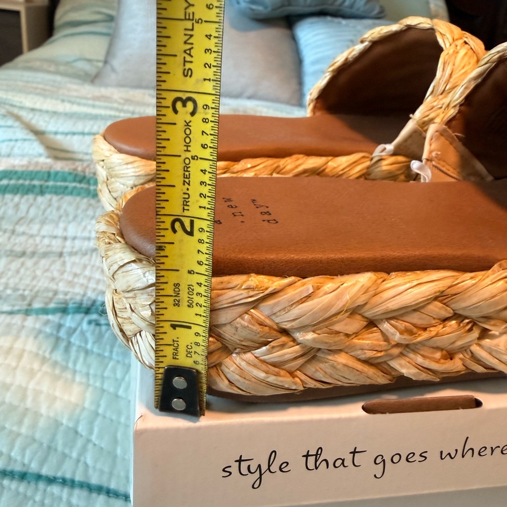 Chic Woven Tan Slide Sandals - Picture 6 of 9